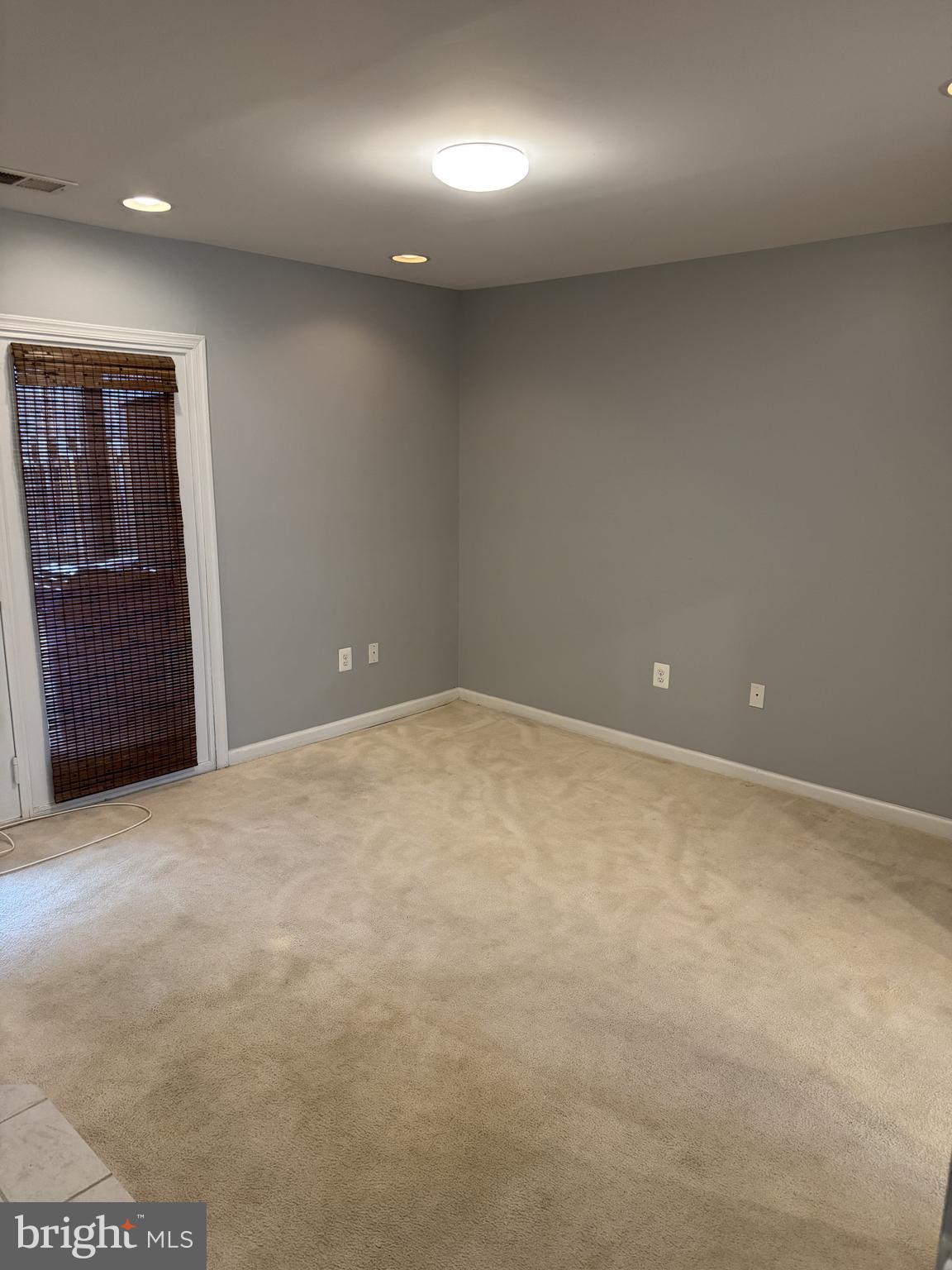 WILLOWCREST - Residential Lease