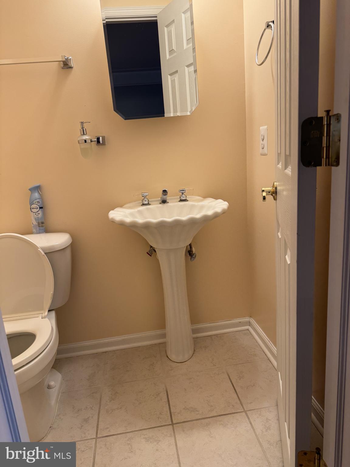 WILLOWCREST - Residential Lease