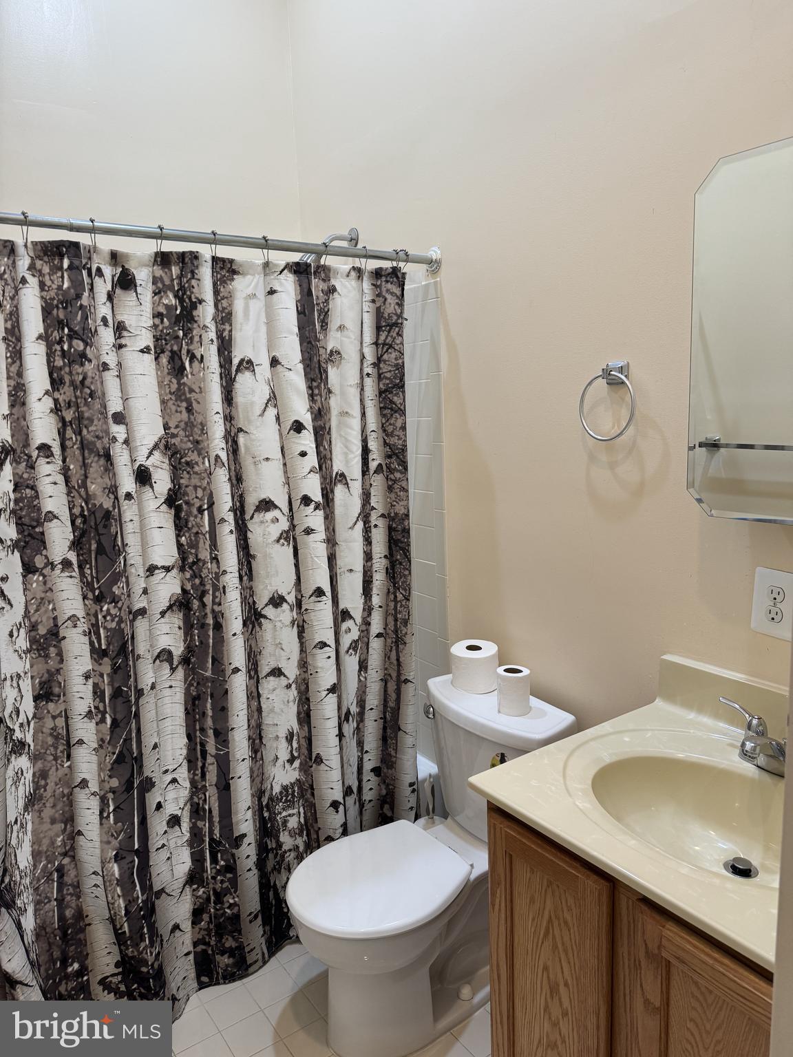 WILLOWCREST - Residential Lease