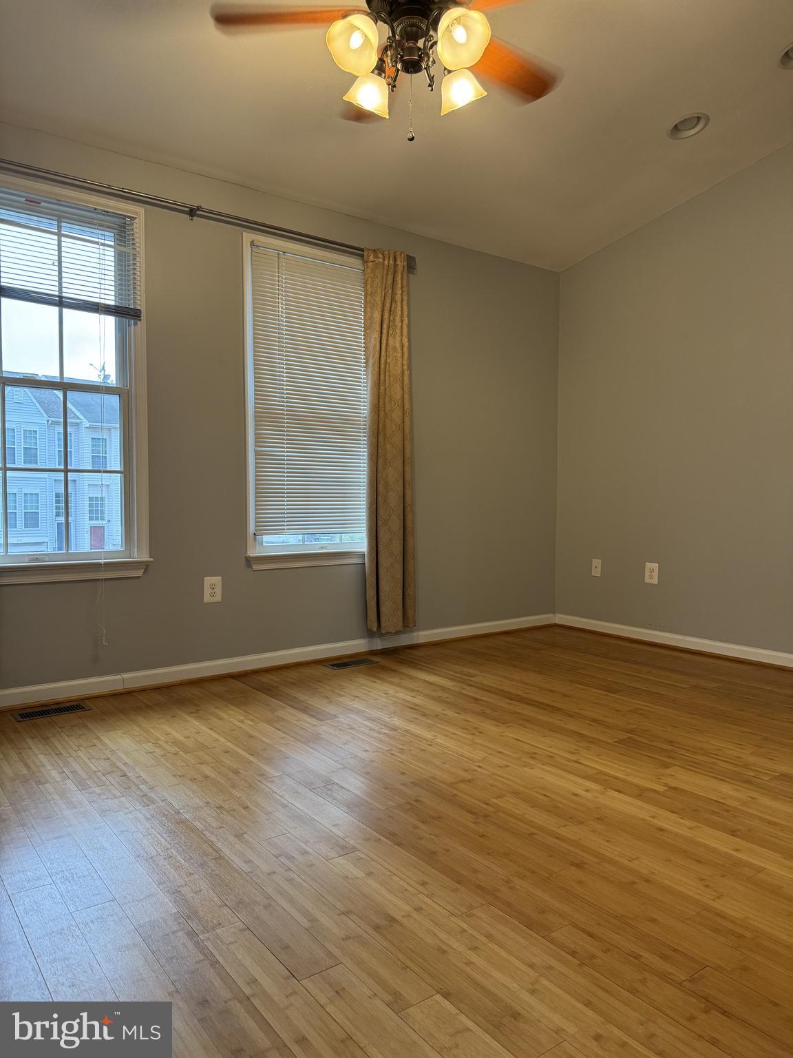 WILLOWCREST - Residential Lease