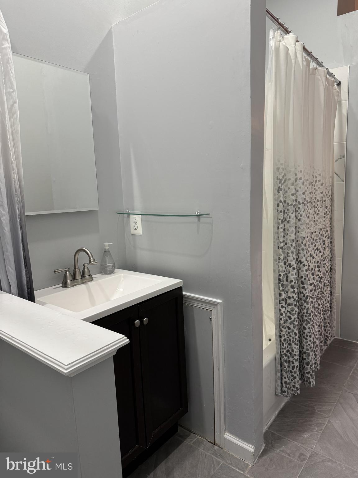 WILLOWCREST - Residential Lease