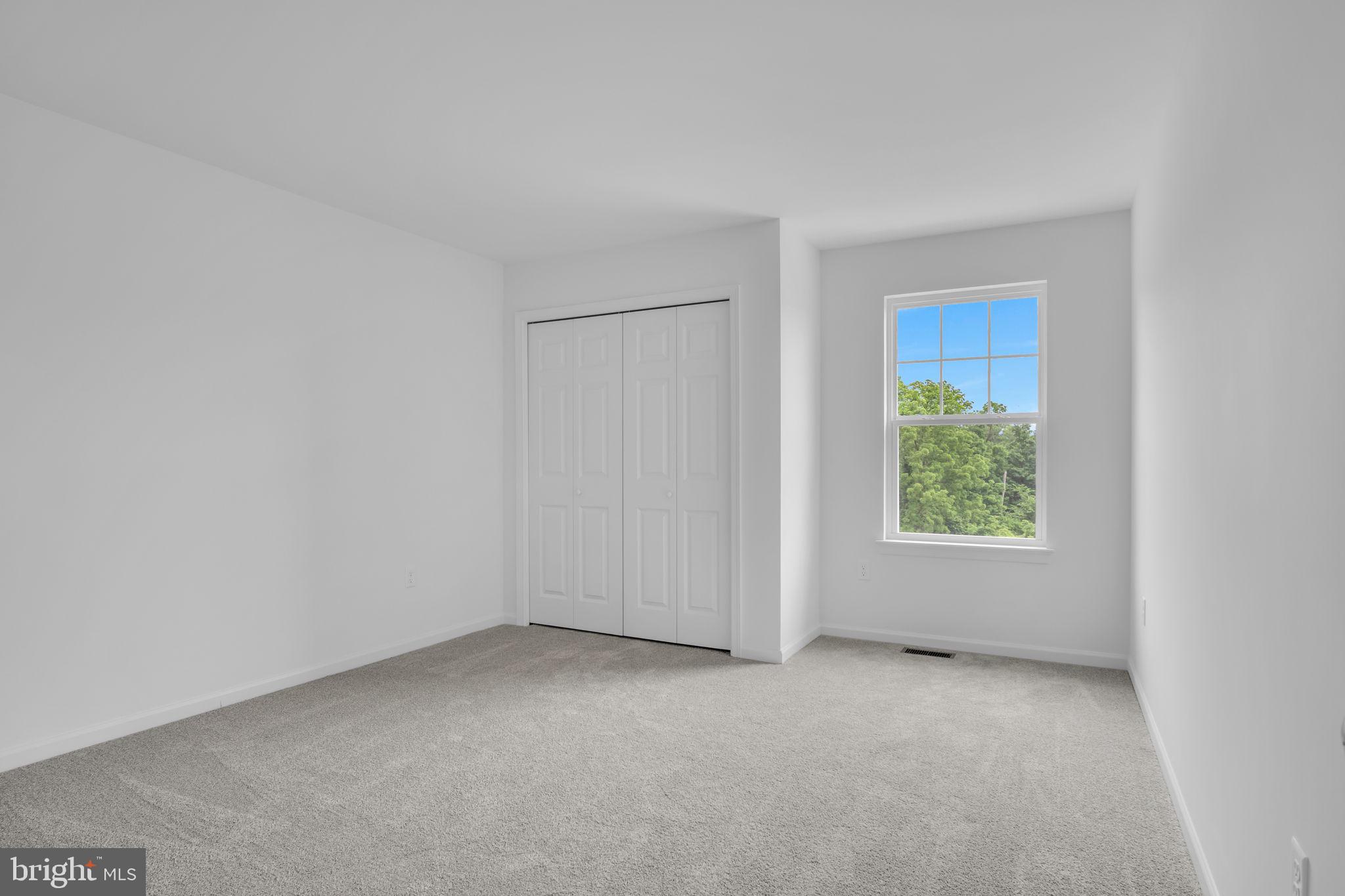 FIELDSTONE CREST - Residential