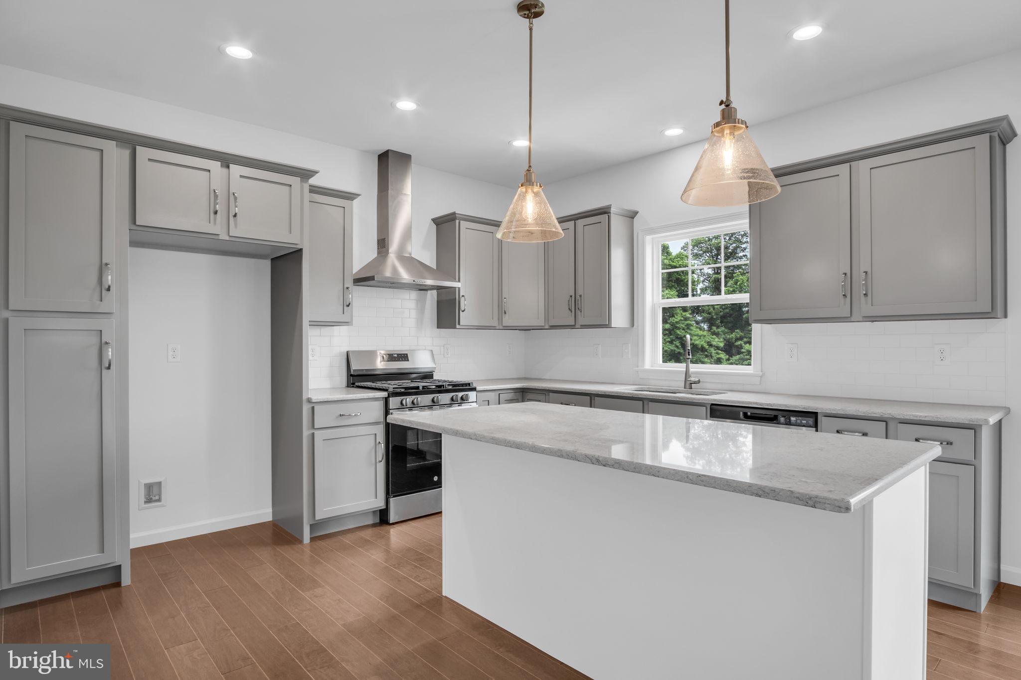111 LIGHTFOOT LANE