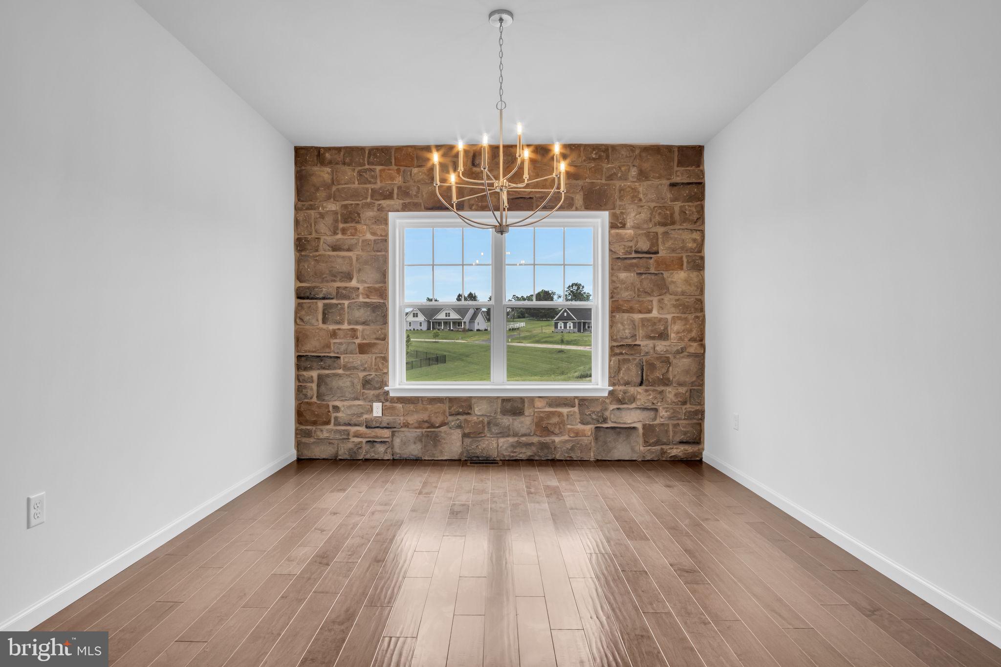 FIELDSTONE CREST - Residential