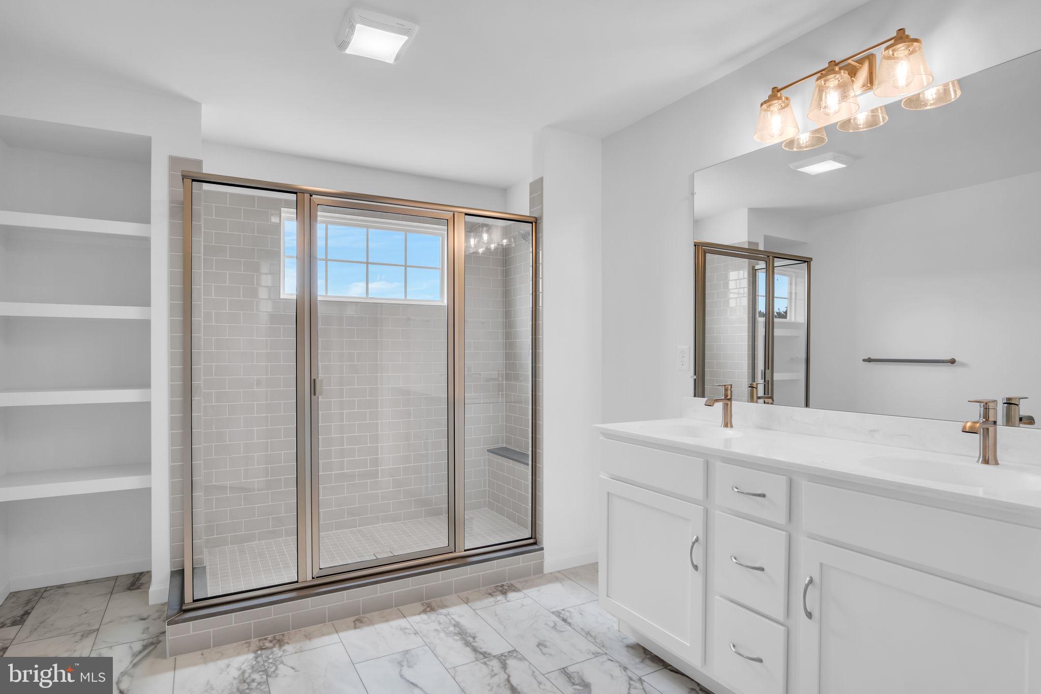 FIELDSTONE CREST - Residential