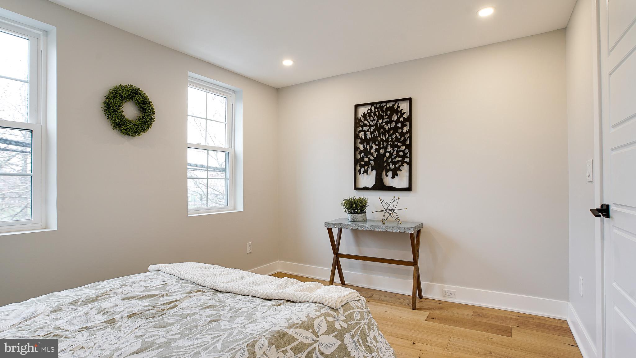 PASSYUNK SQUARE - Residential