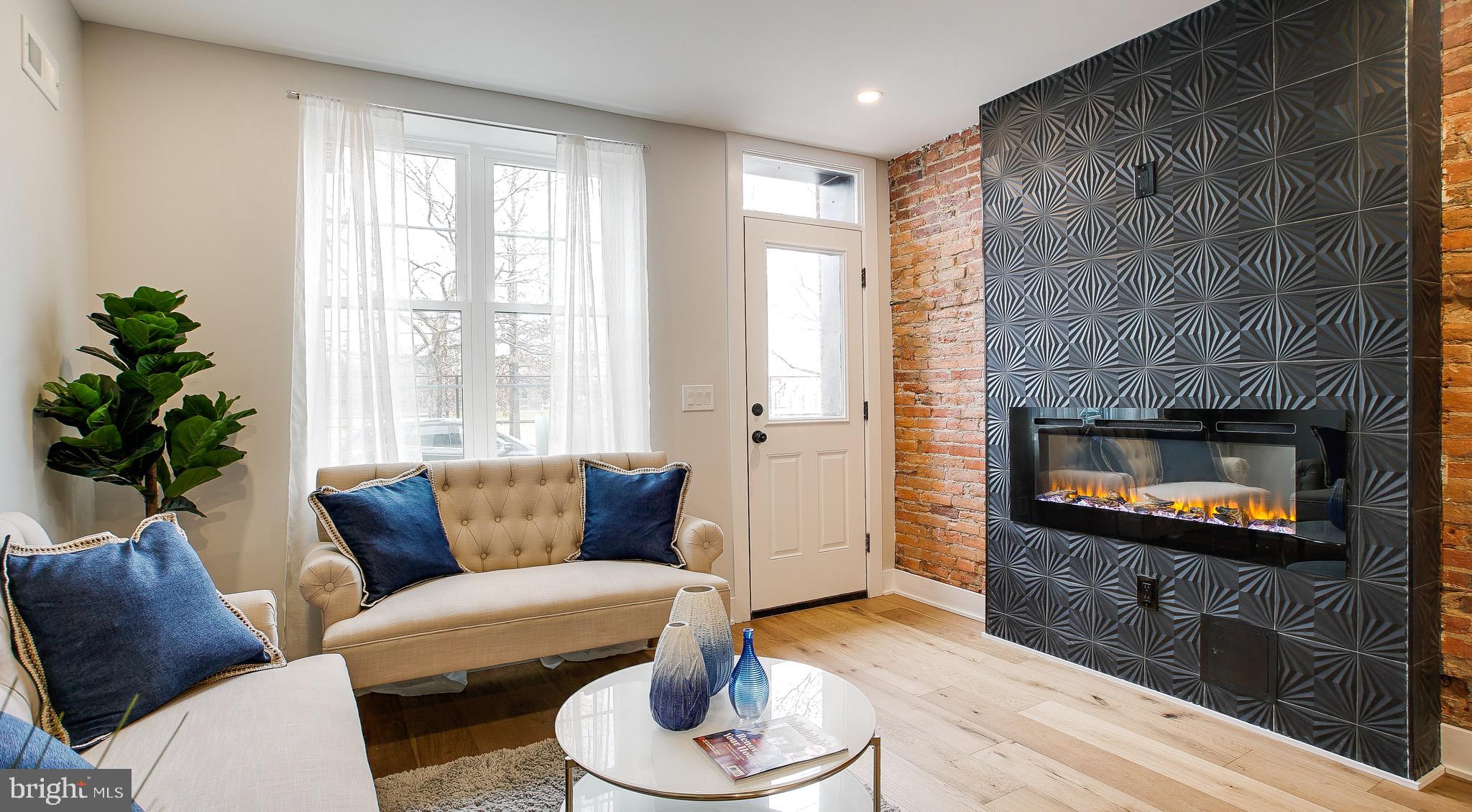 PASSYUNK SQUARE - Residential