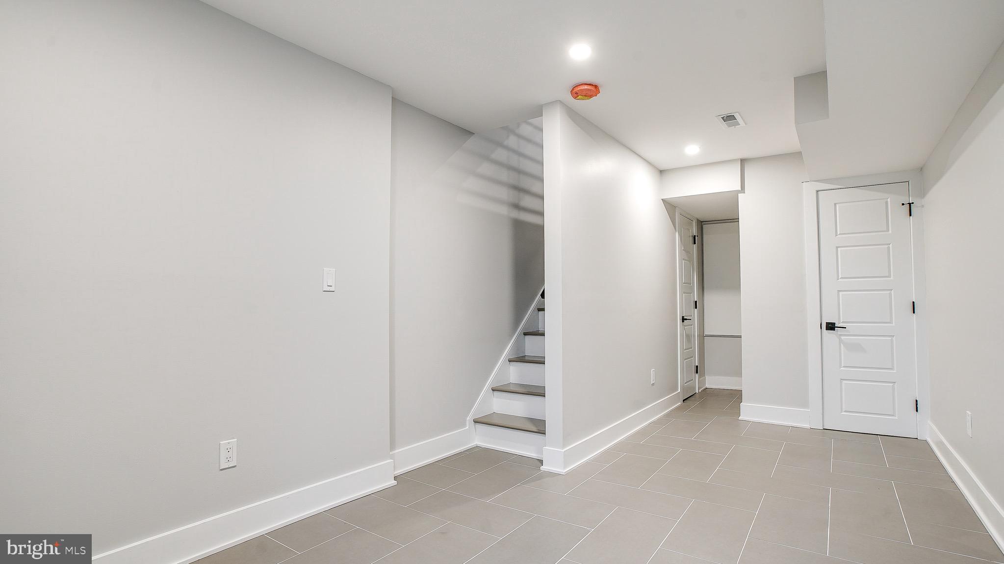 PASSYUNK SQUARE - Residential