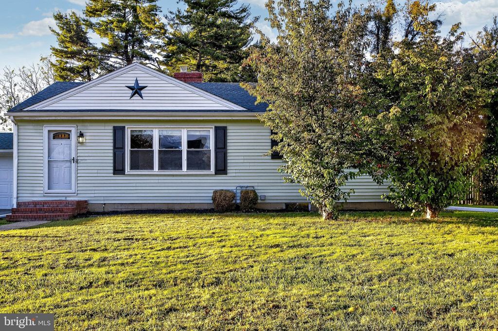 Photo of 721 S Halsey Road, DOVER, DE 19901 (MLS # DEKT2041712)