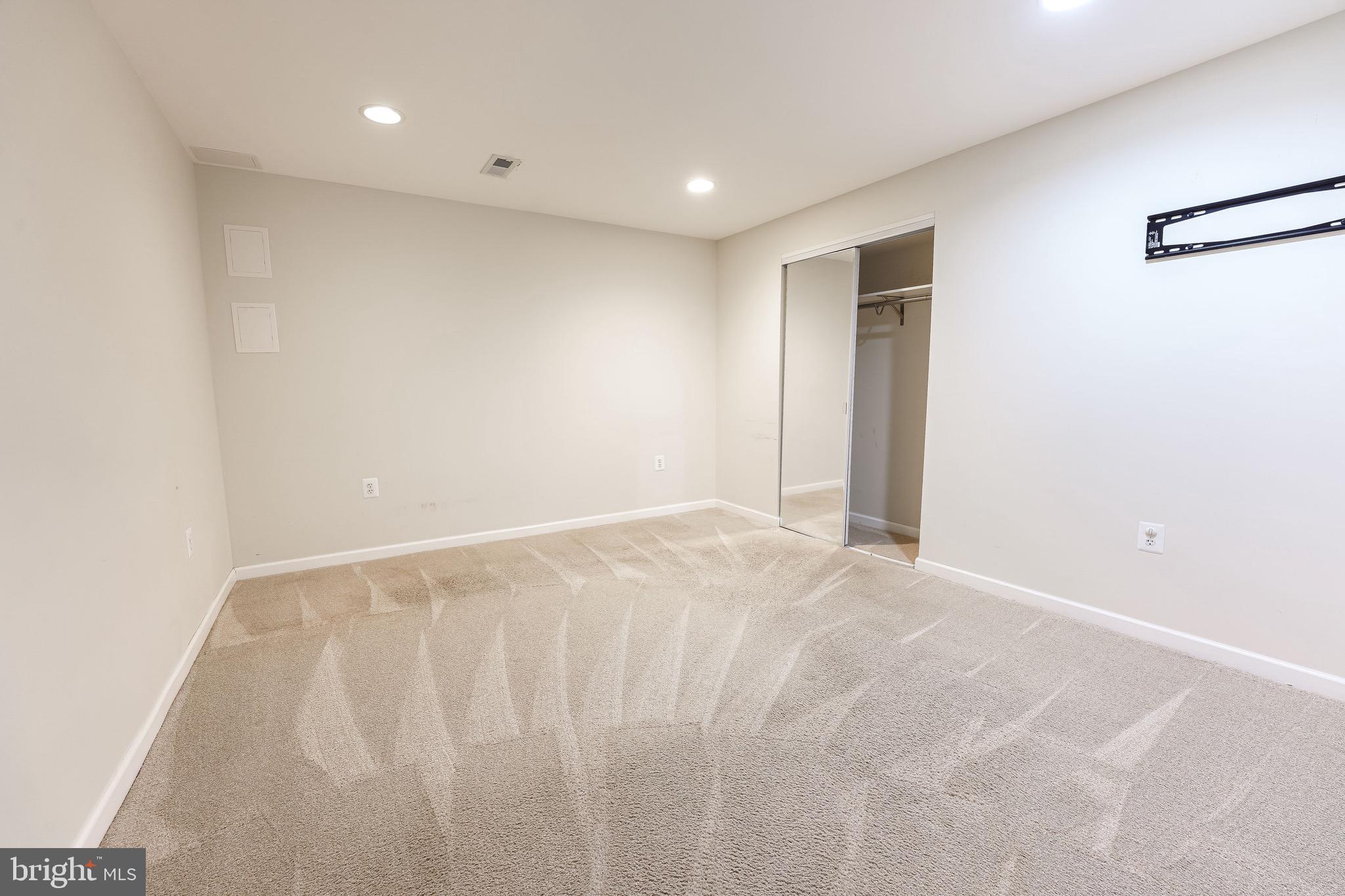 JENKINS RIDGE - Residential