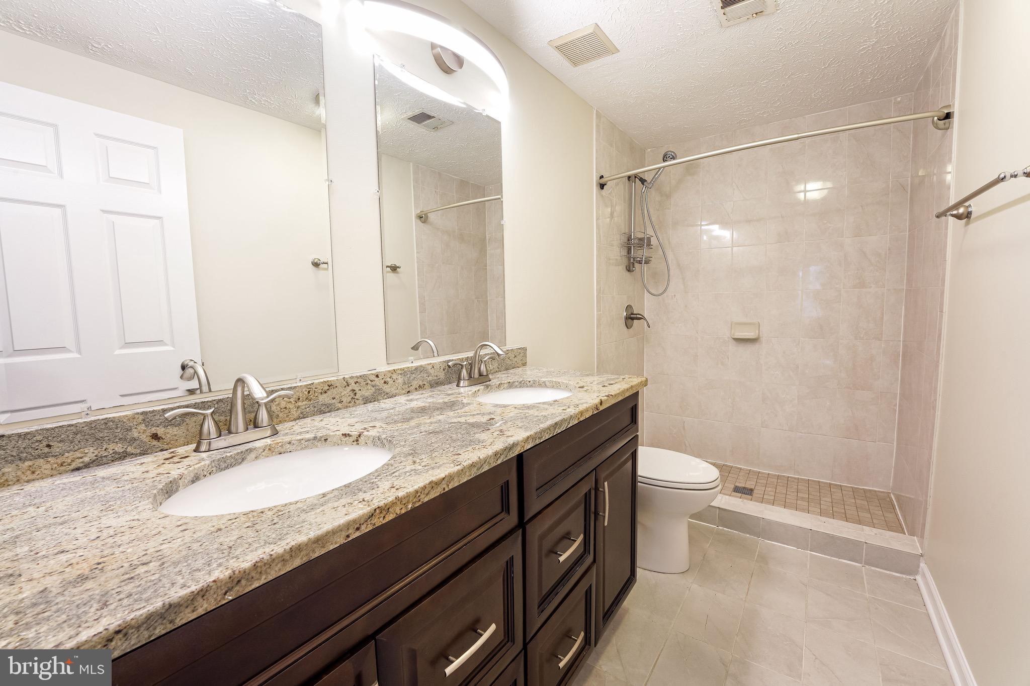 JENKINS RIDGE - Residential