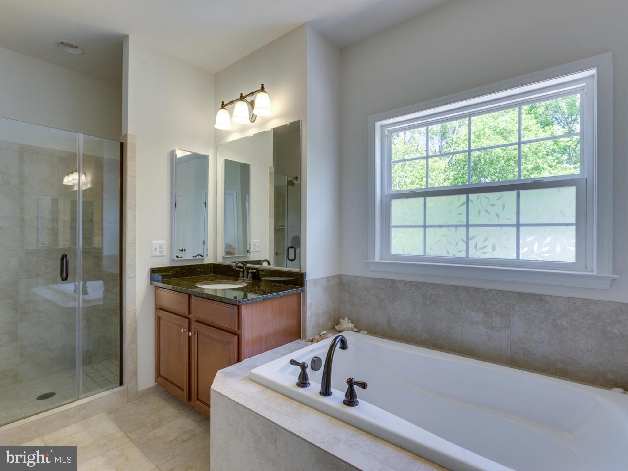 STONE RIDGE - Residential