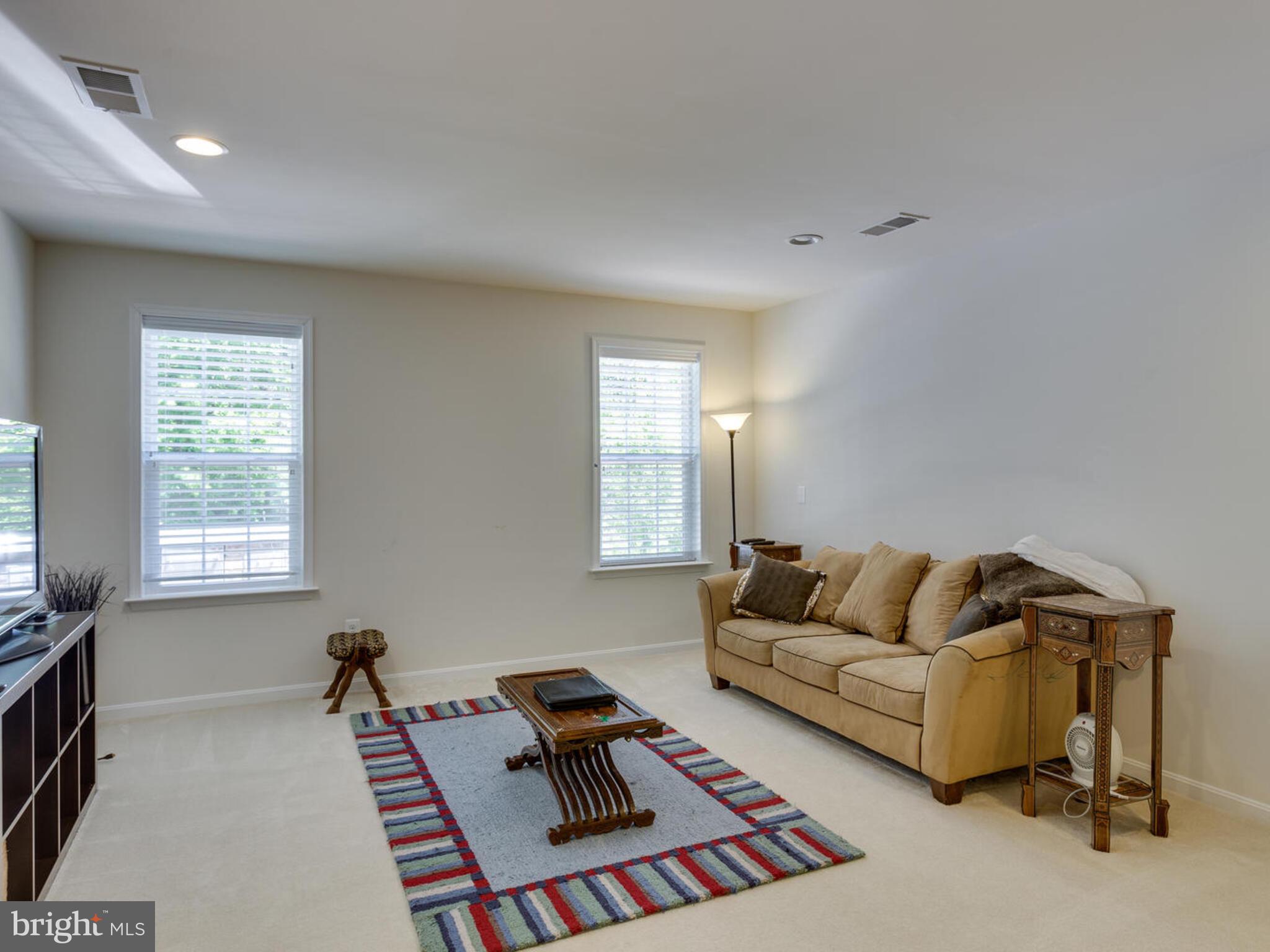 STONE RIDGE - Residential