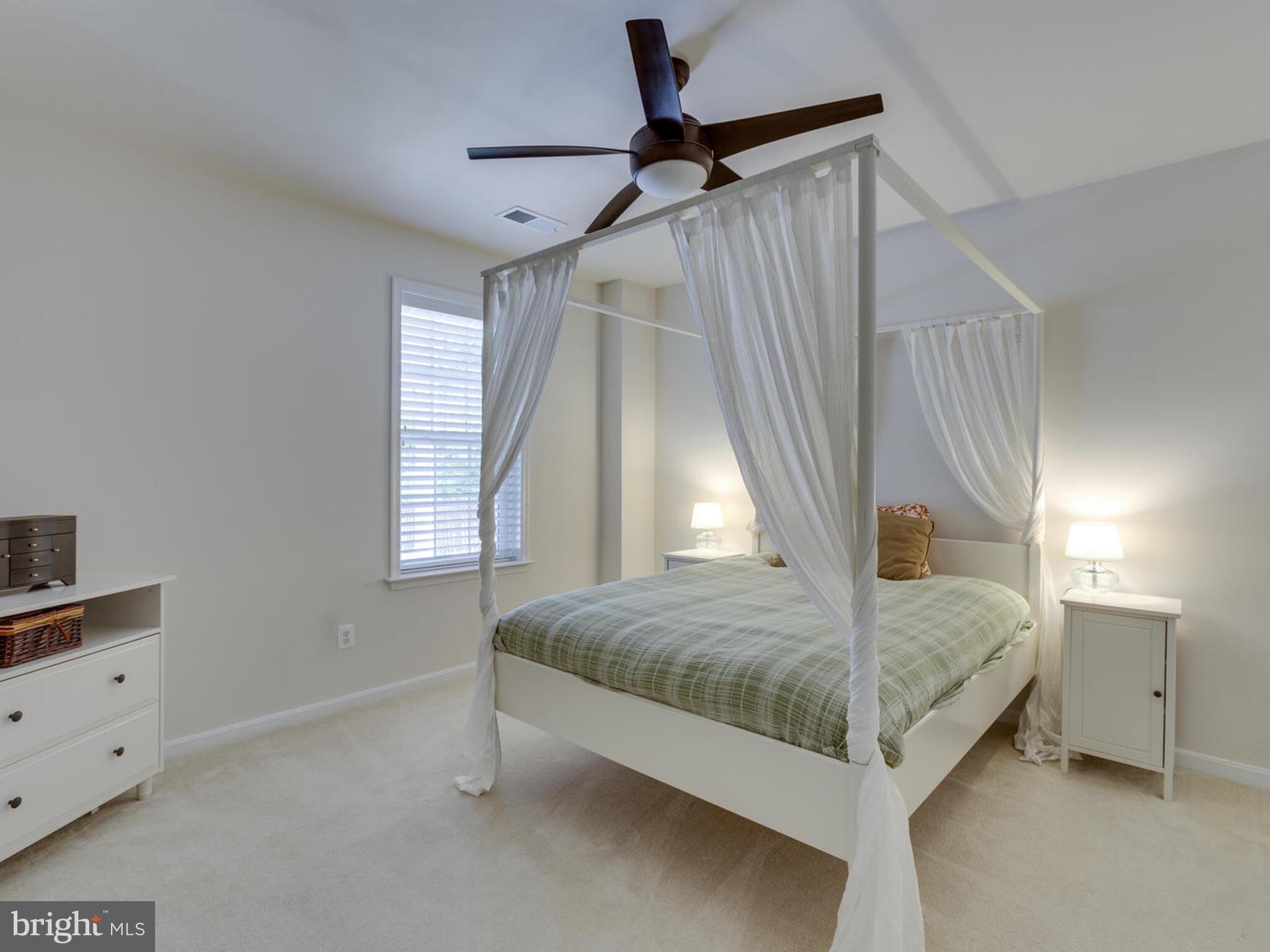 STONE RIDGE - Residential