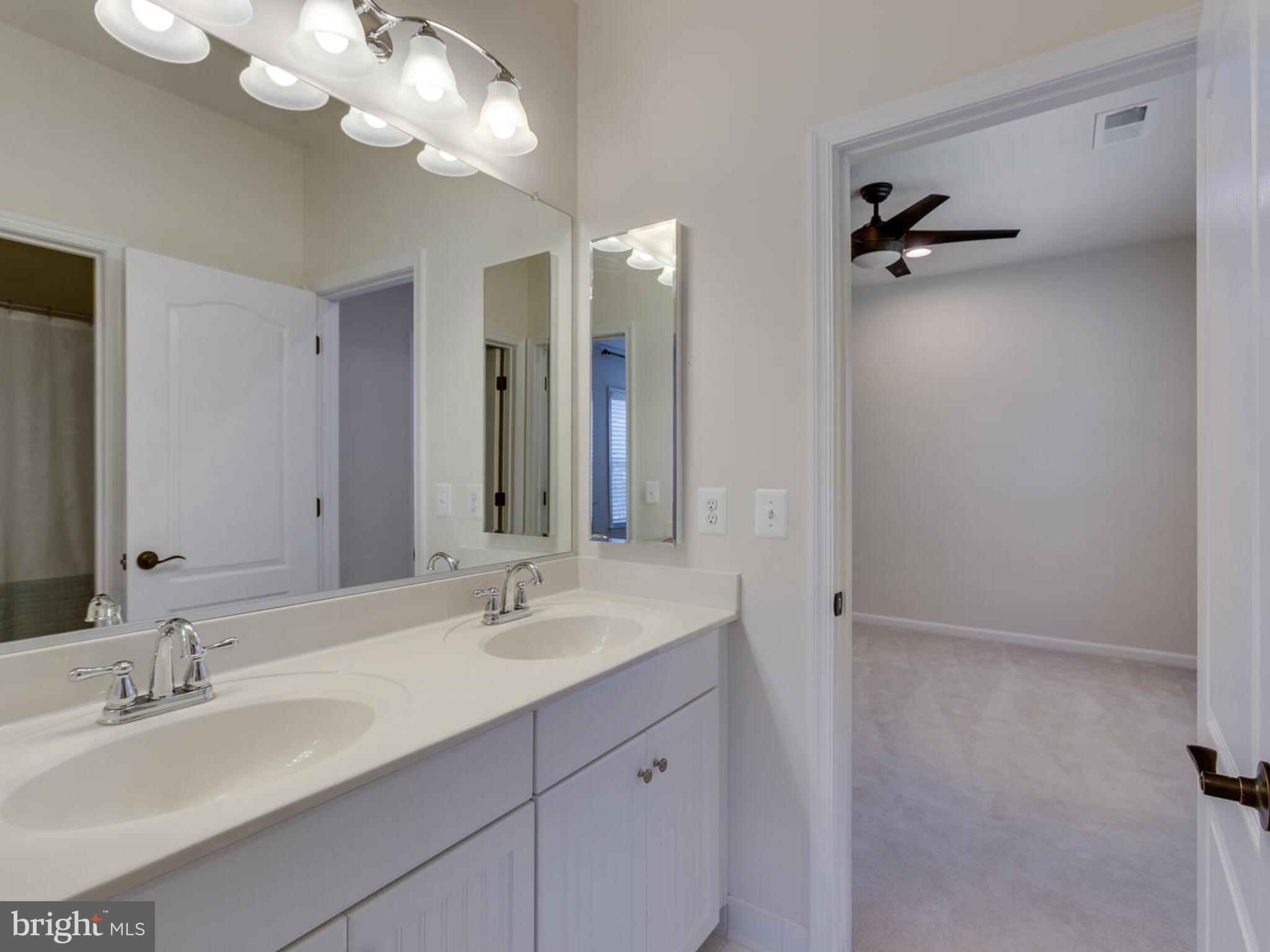 STONE RIDGE - Residential