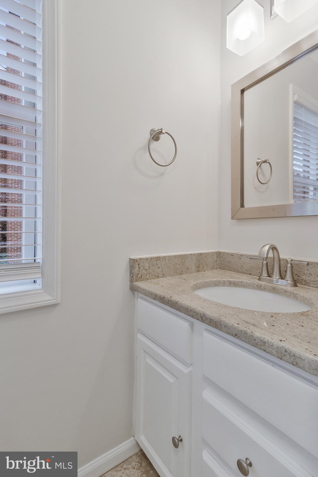 OLD BALLSTON TOWN - Residential Lease