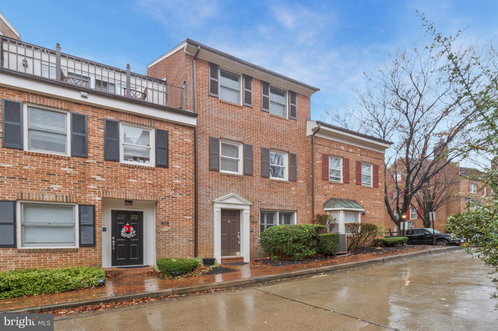 OLD BALLSTON TOWN - Residential Lease