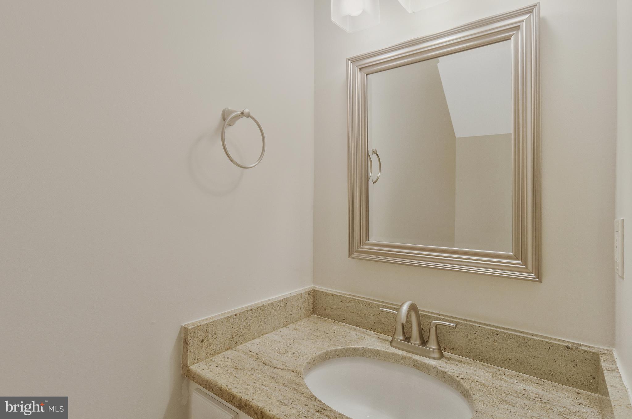 OLD BALLSTON TOWN - Residential Lease