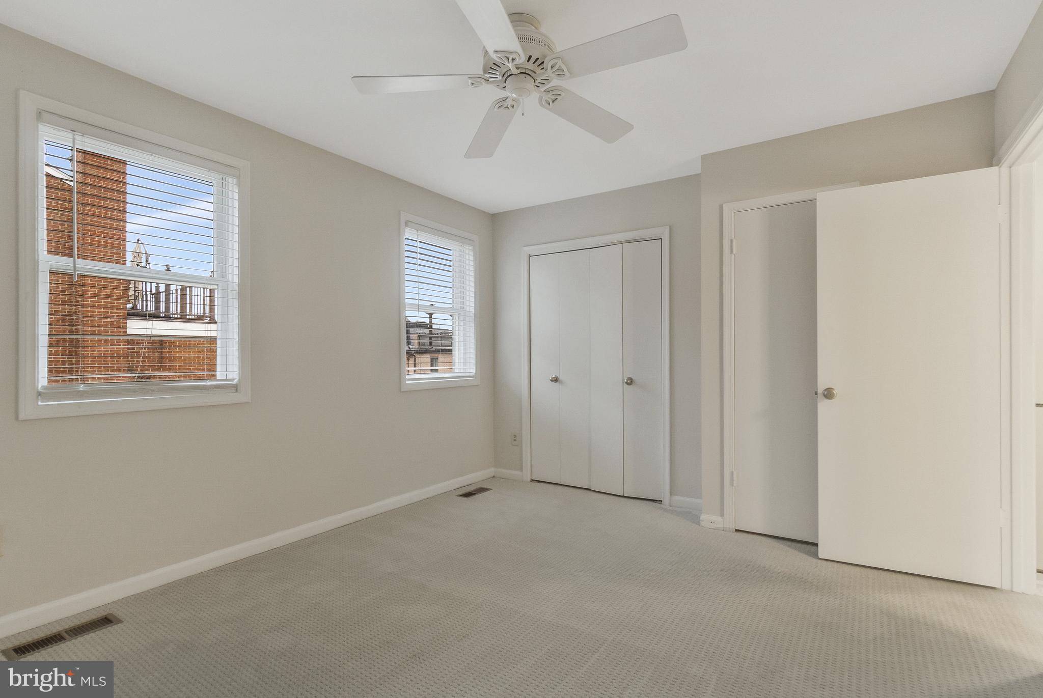 OLD BALLSTON TOWN - Residential Lease