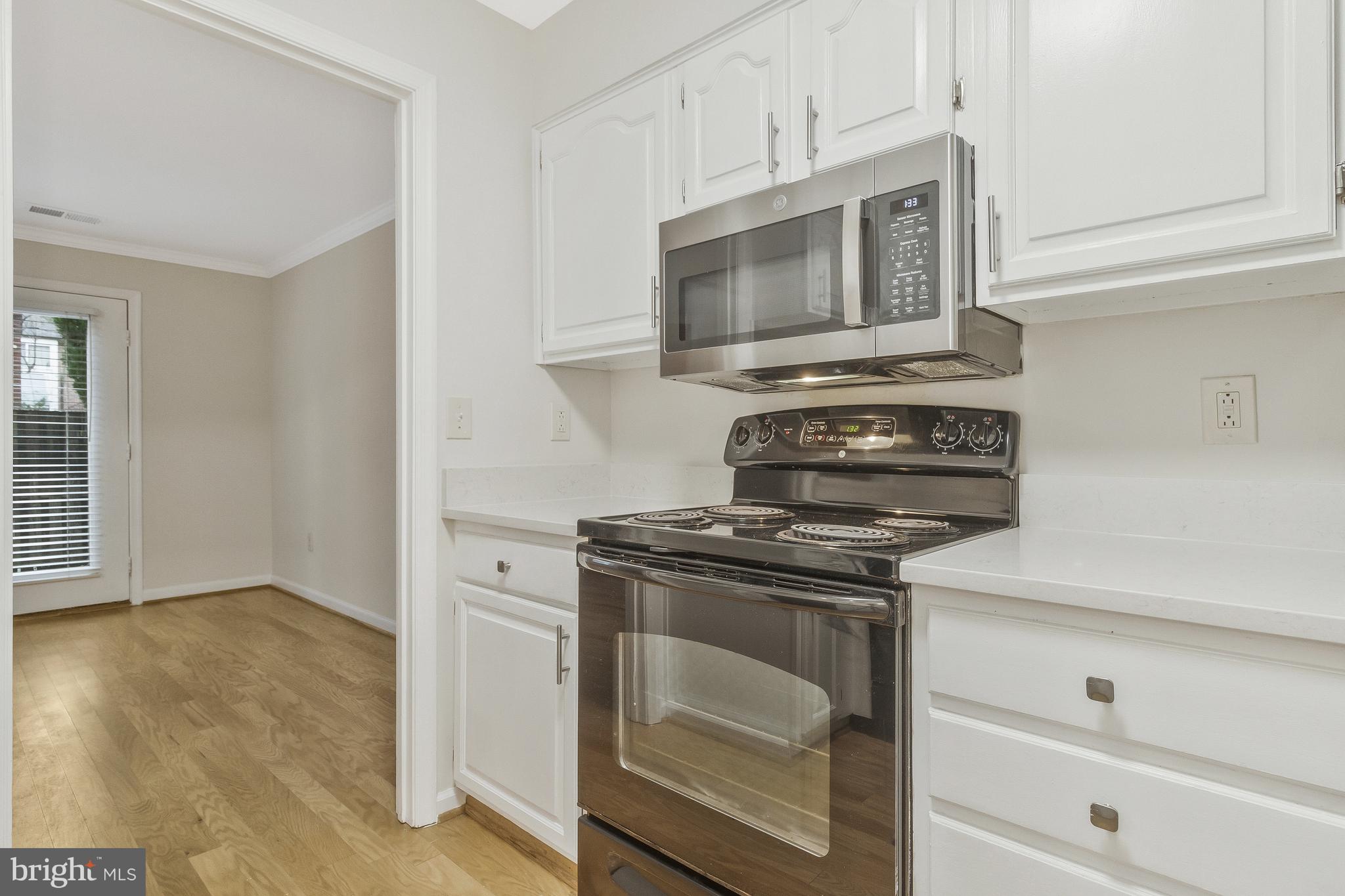 OLD BALLSTON TOWN - Residential Lease