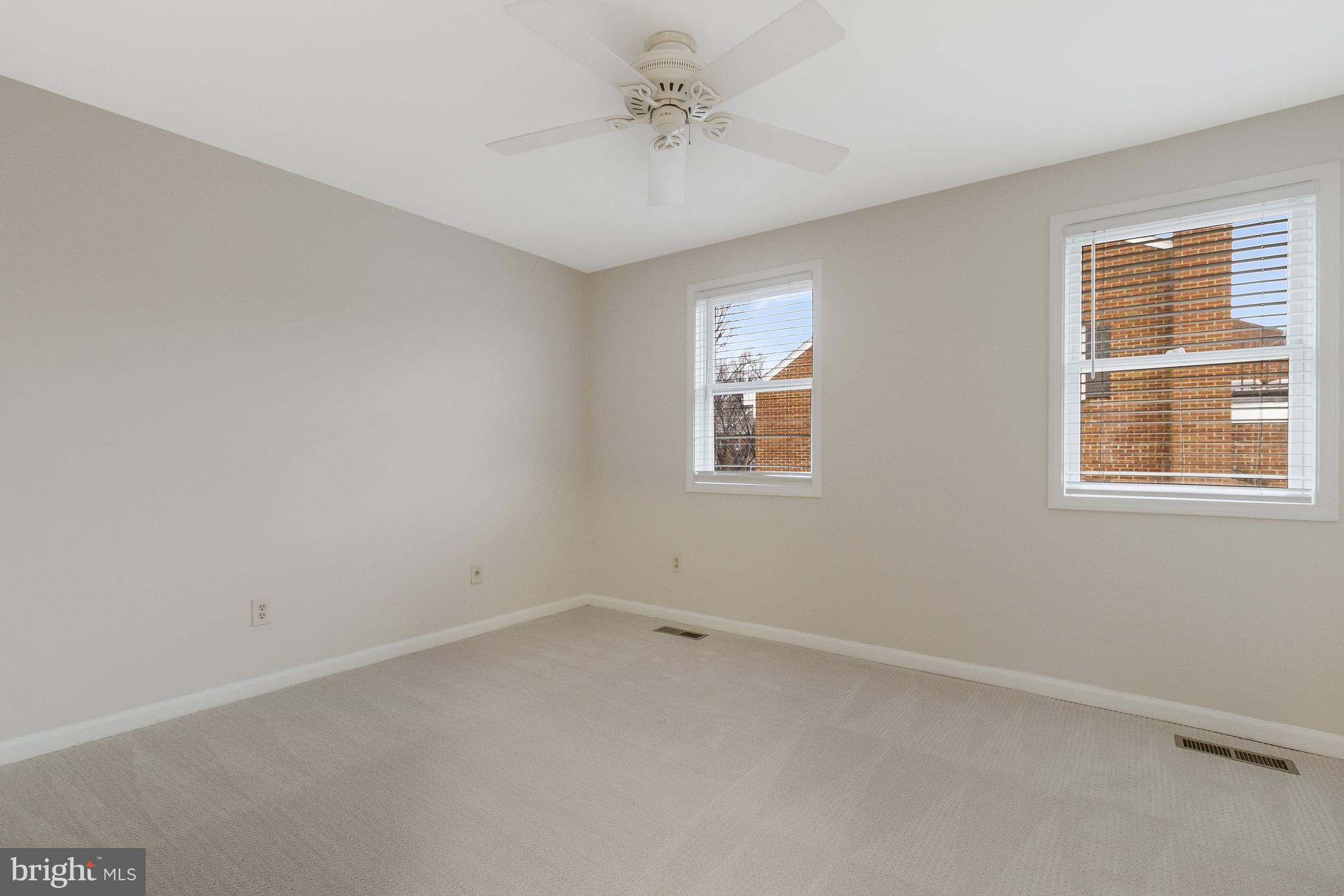 OLD BALLSTON TOWN - Residential Lease