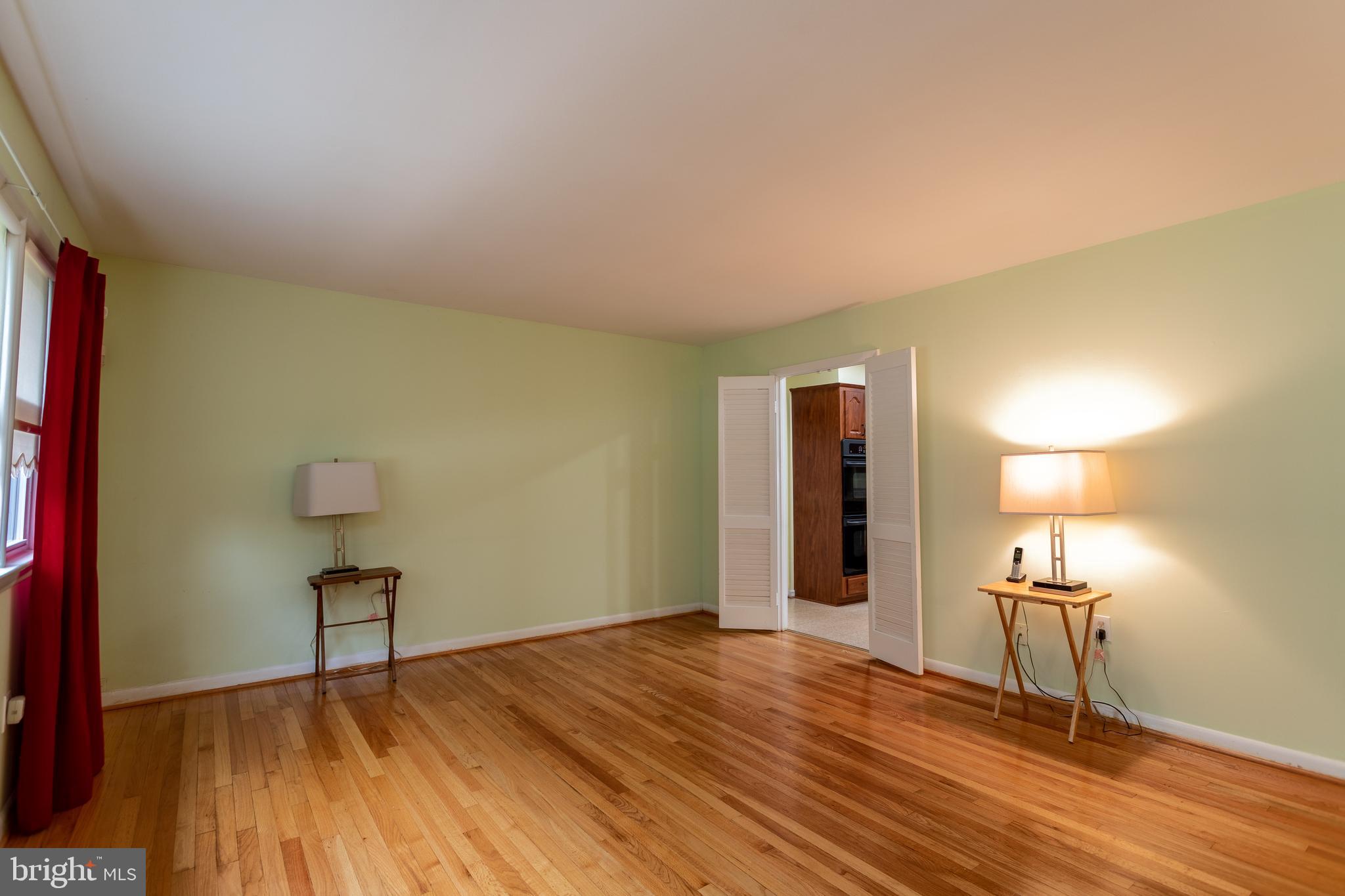 MARY-CATHERINE ESTATES - Residential