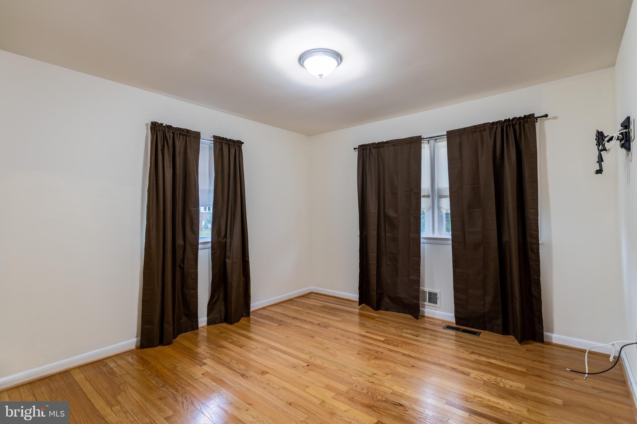 MARY-CATHERINE ESTATES - Residential