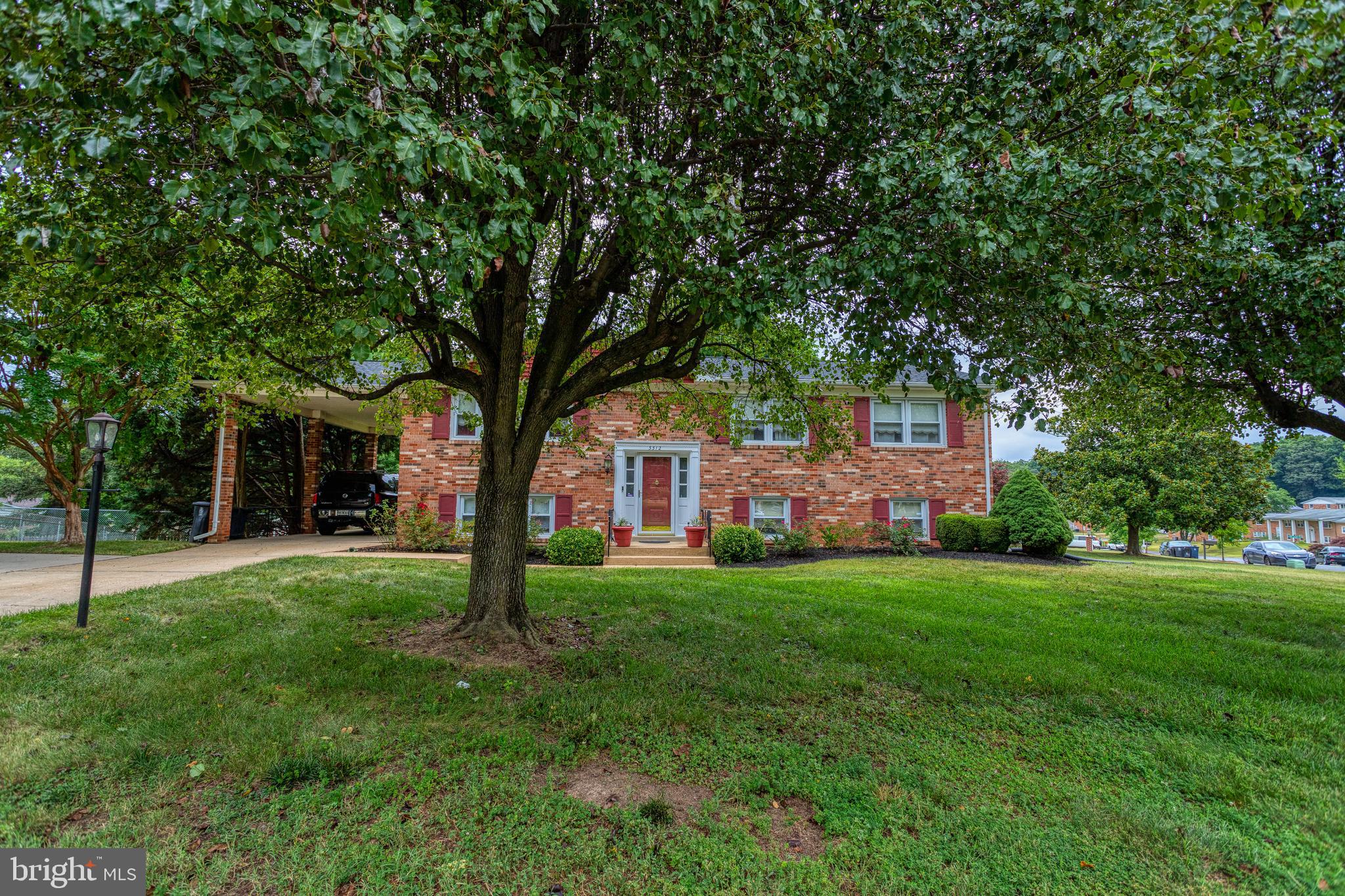 MARY-CATHERINE ESTATES - Residential