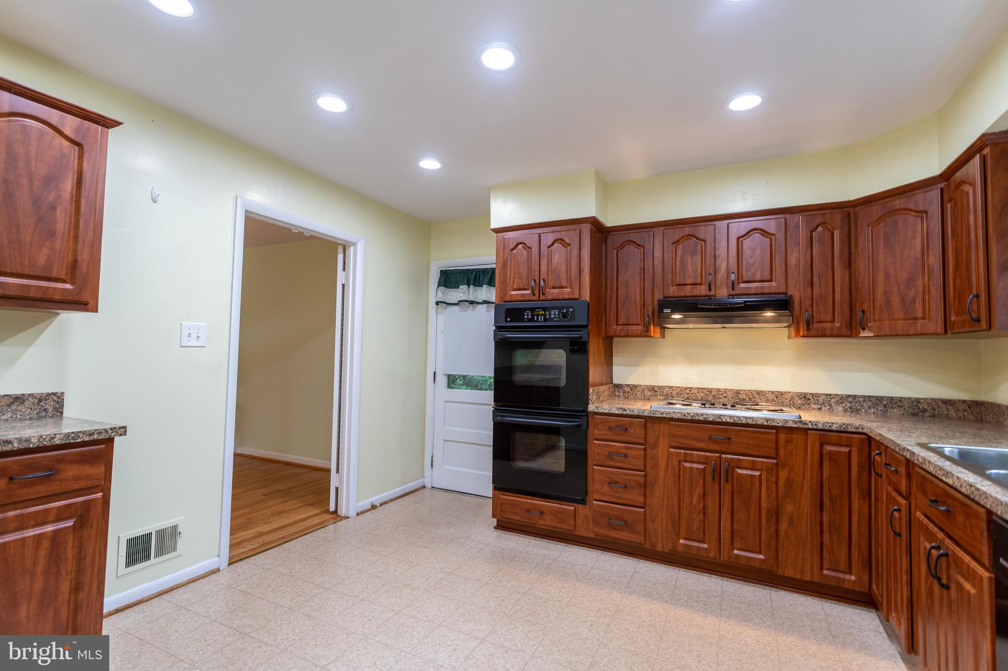 MARY-CATHERINE ESTATES - Residential