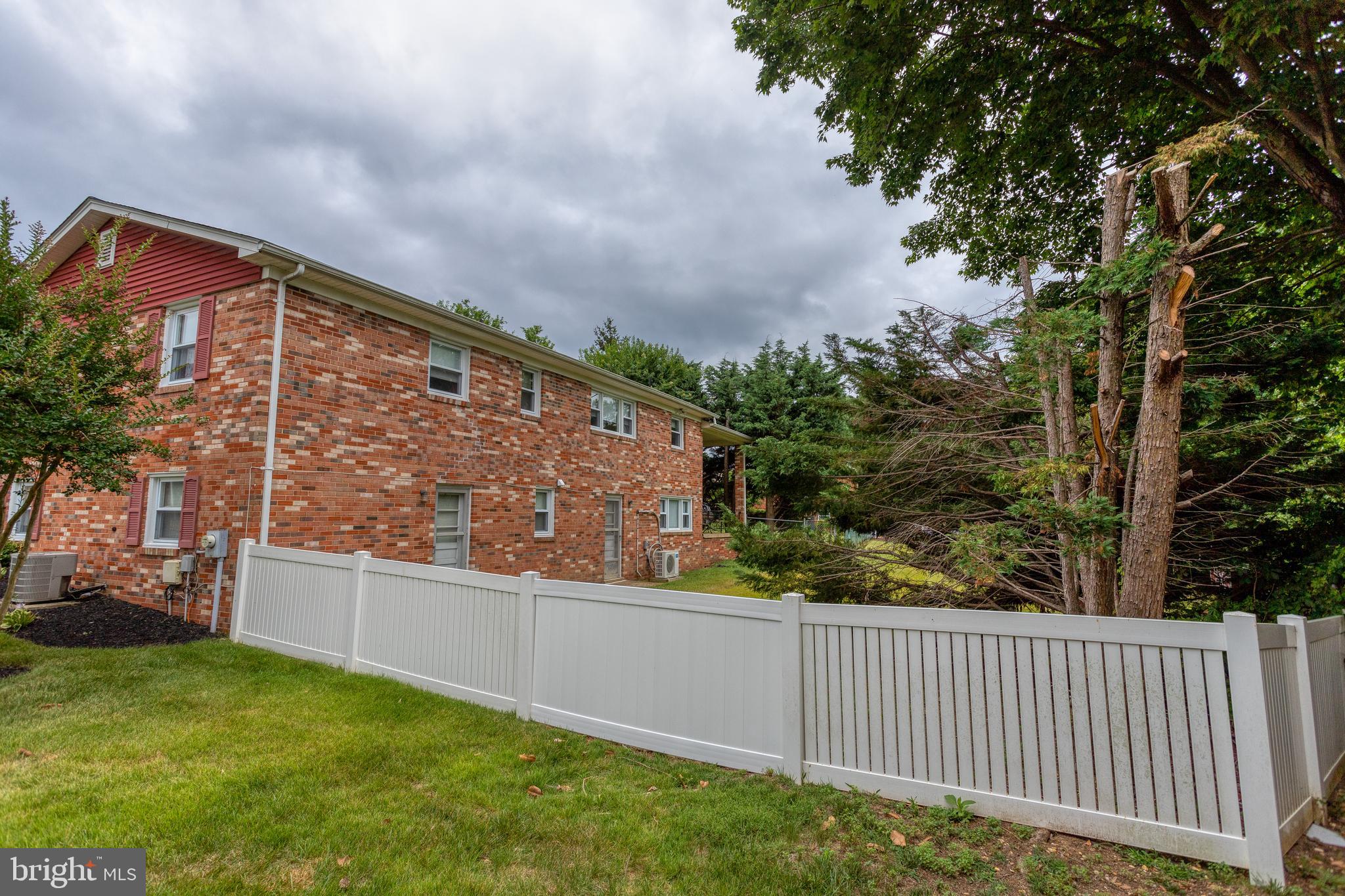 MARY-CATHERINE ESTATES - Residential