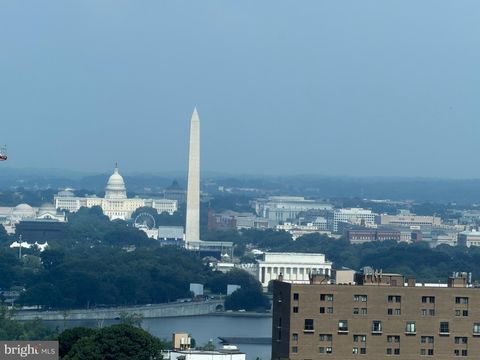Photo of 2001 15th Street N #509, ARLINGTON, VA 22201 (MLS # VAAR2076366)
