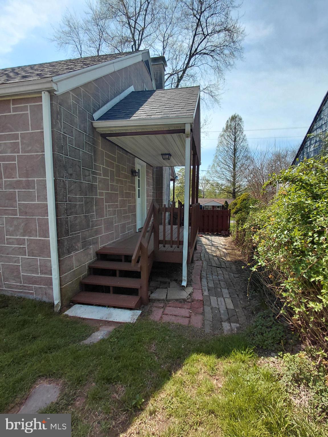 DEVON GREEN - Residential