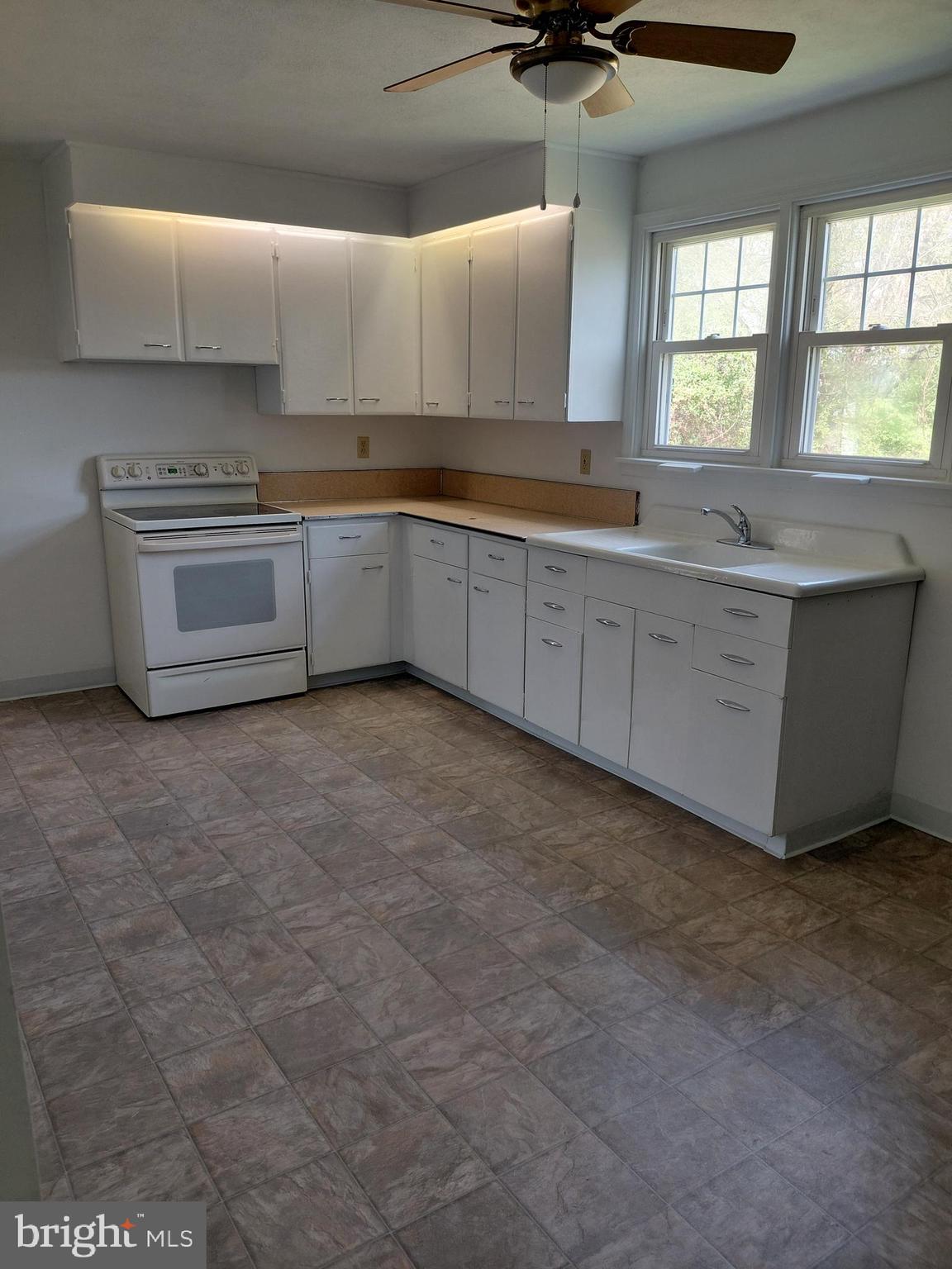 DEVON GREEN - Residential