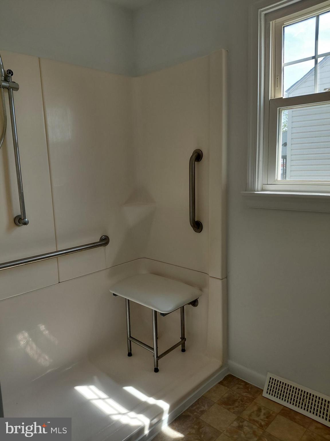 DEVON GREEN - Residential