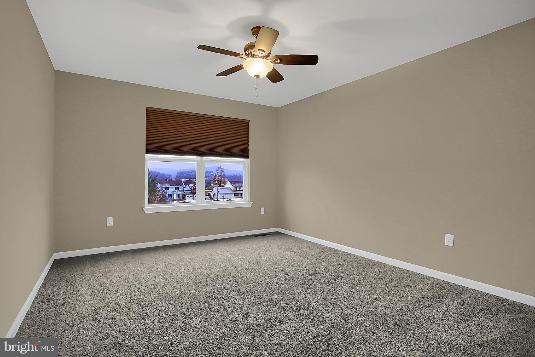 PARKVIEW @ BOILING SPRING - Residential