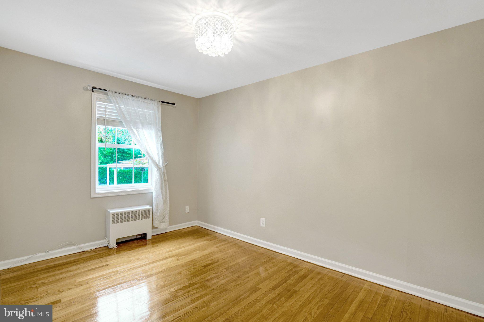 WARWICK VILLAGE - Residential