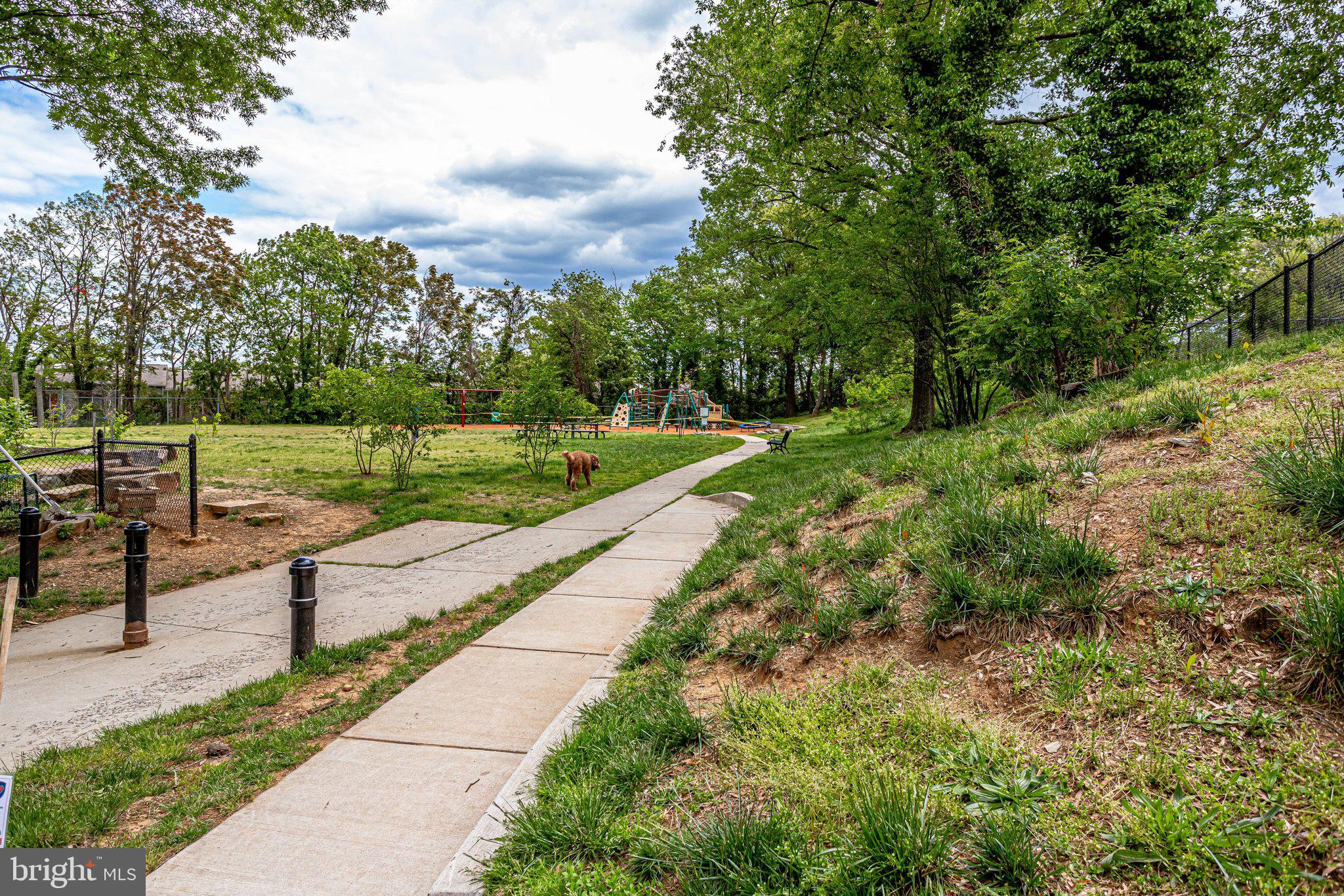 WARWICK VILLAGE - Residential