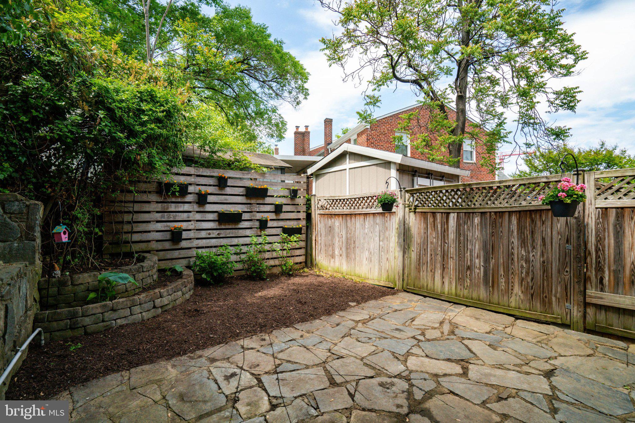 WARWICK VILLAGE - Residential