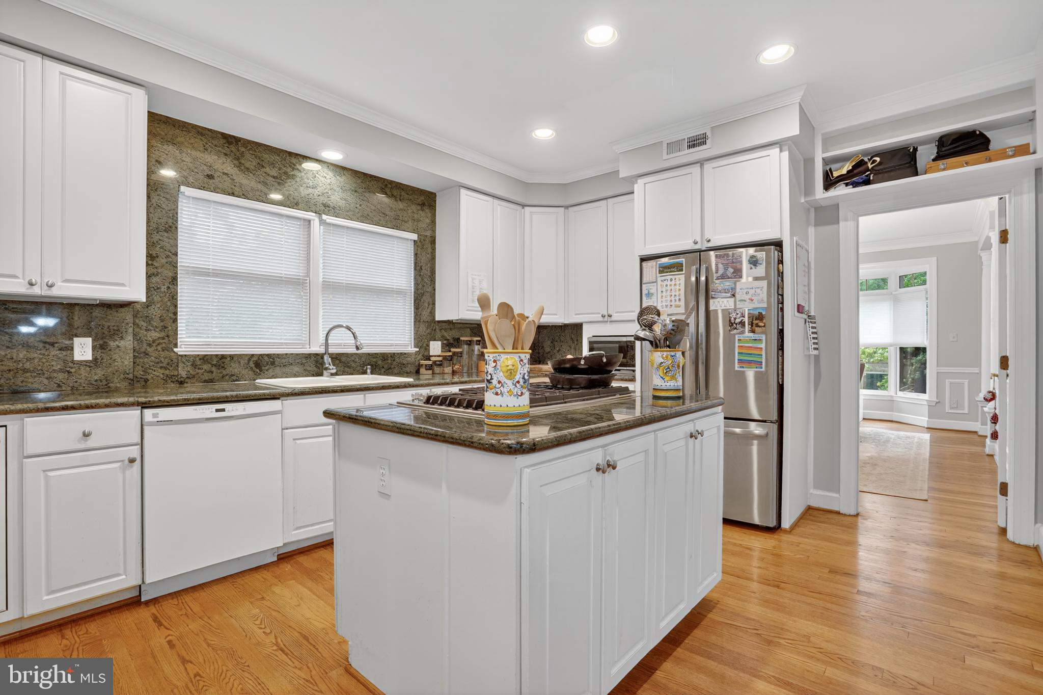 SPY HILL - Residential Lease