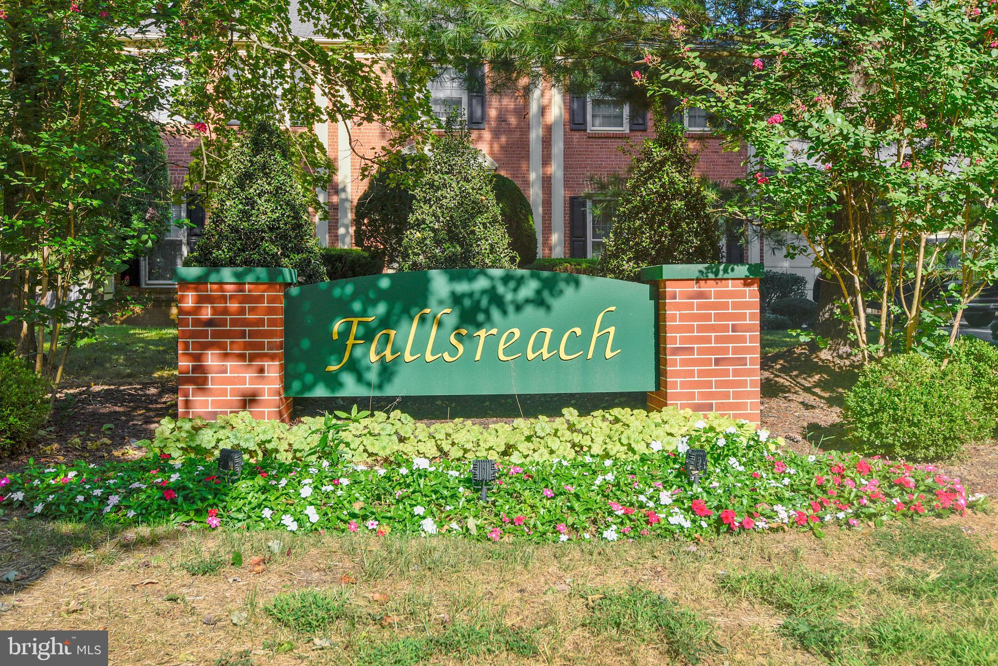 FALLSREACH - Residential