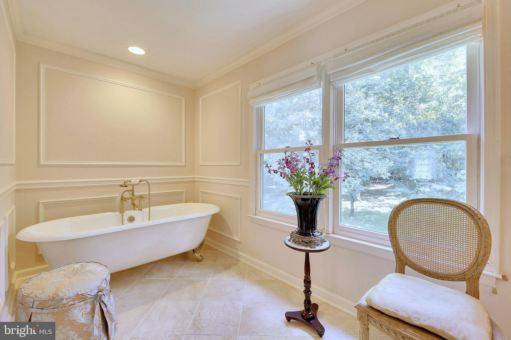 FALLSREACH - Residential