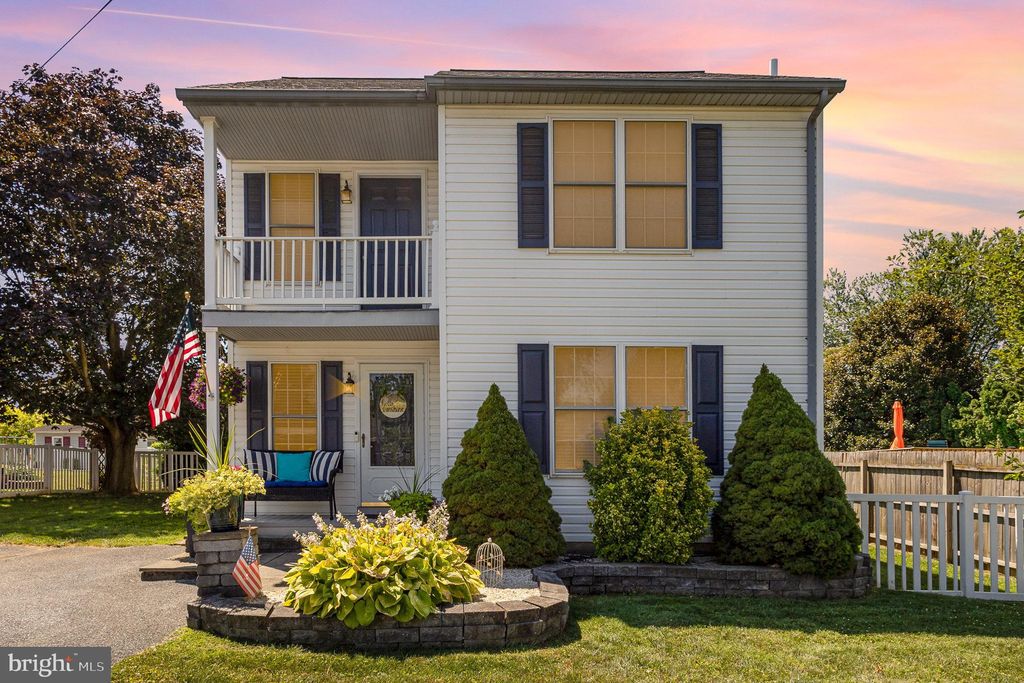 Photo of 116 Donnelly Drive, Willow Street, PA 17584 (MLS # PALA2053508)