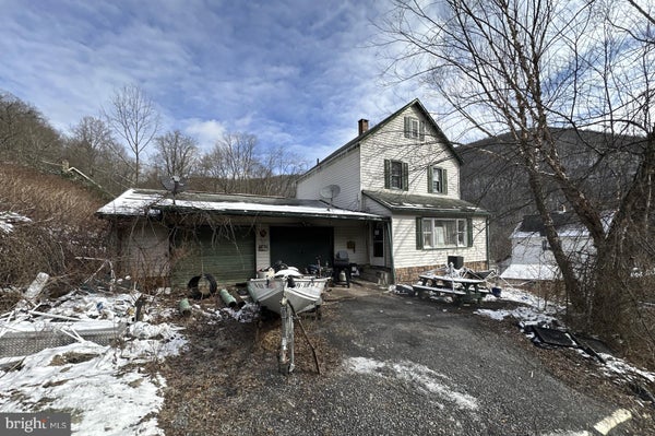 2115 SCHUYLKILL AVE, RENOVO, PA 17764 - Image cfacdf5c9f4017e5fcf2e2c89c4798a2/659880469