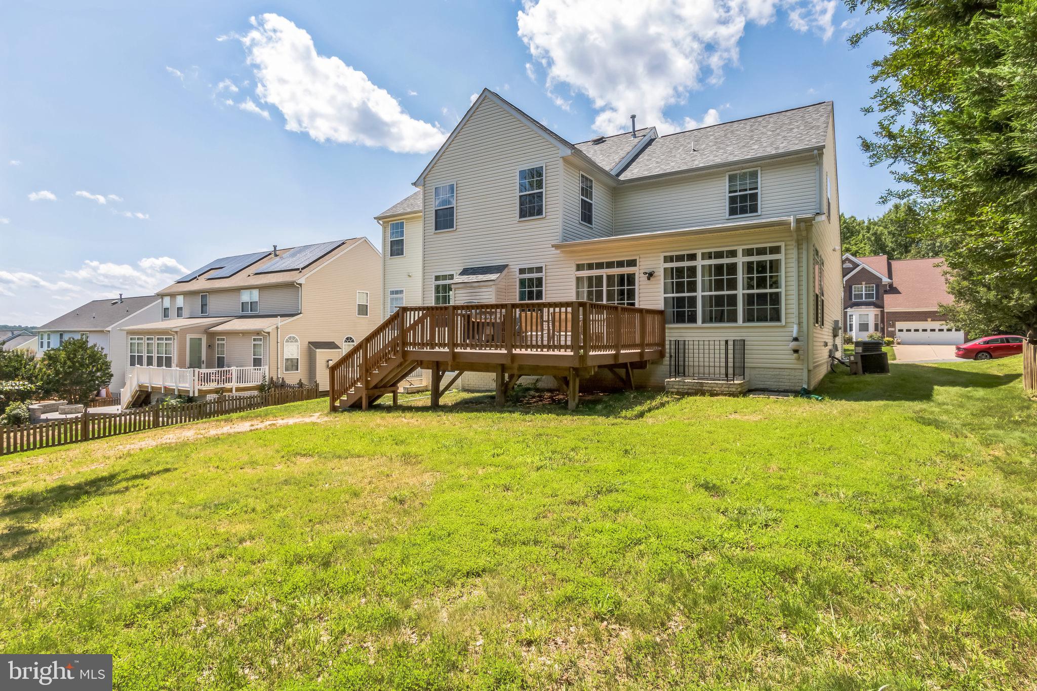 LEE'S CROSSING - Residential