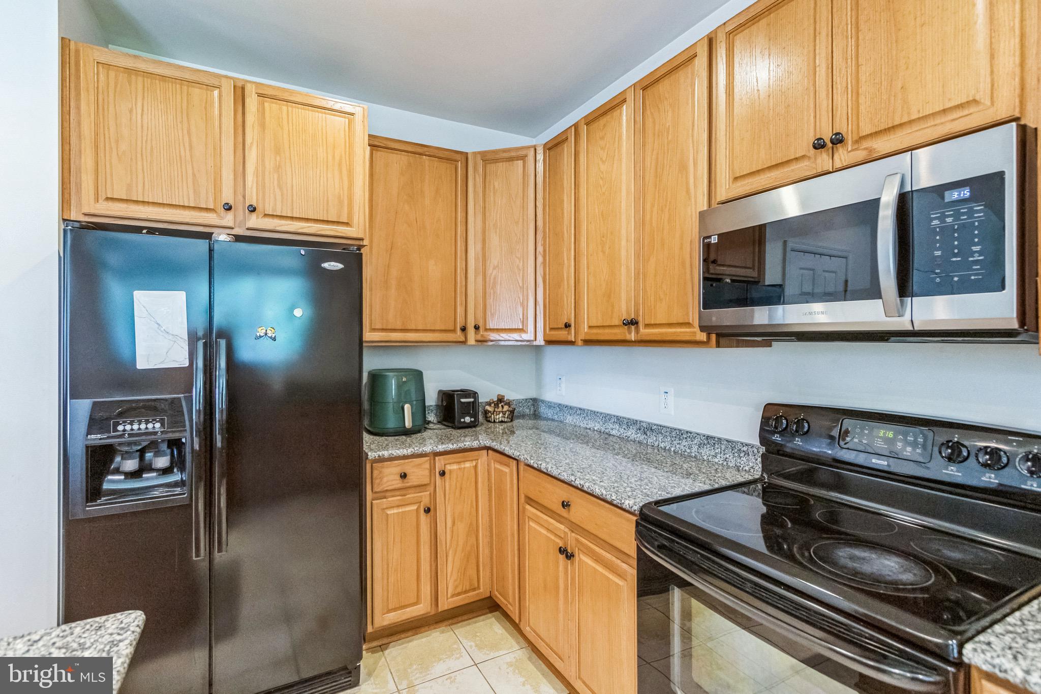 LEE'S CROSSING - Residential