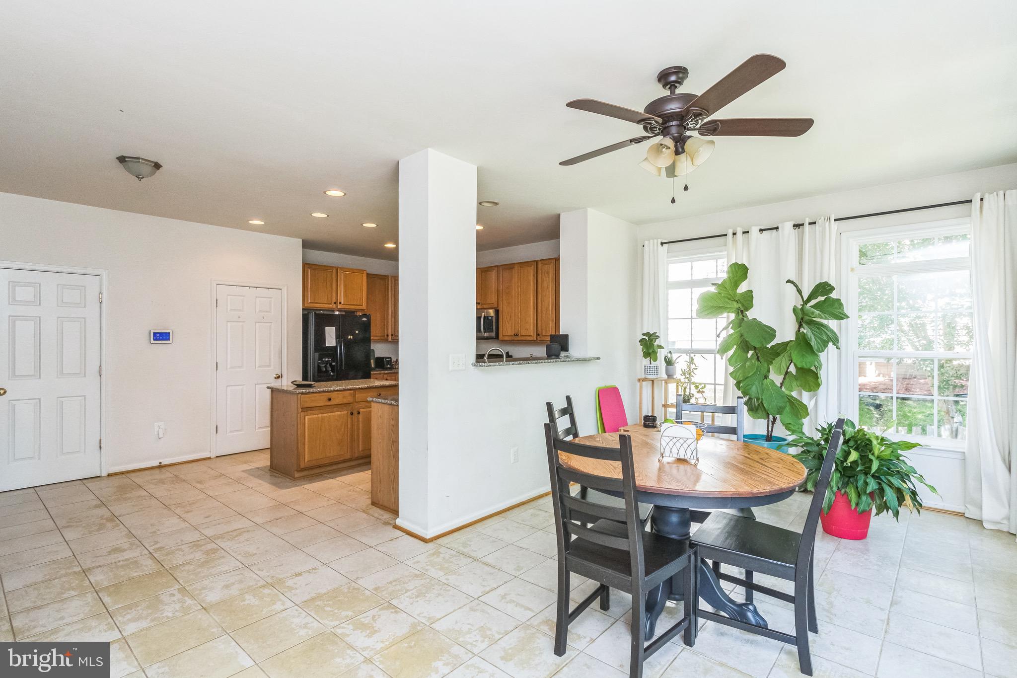 LEE'S CROSSING - Residential