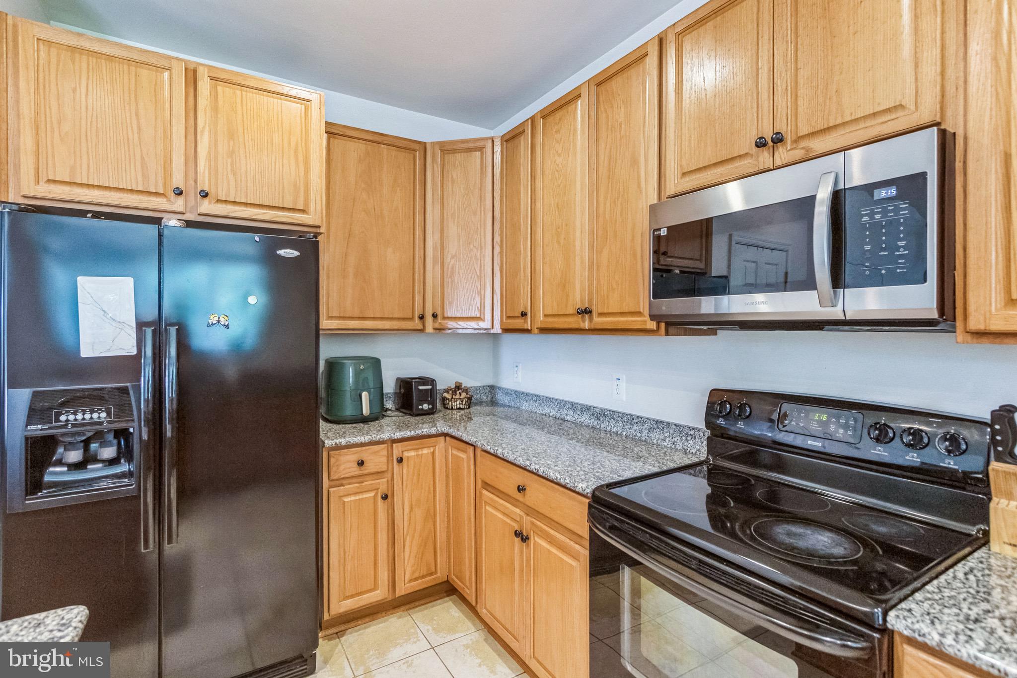 LEE'S CROSSING - Residential