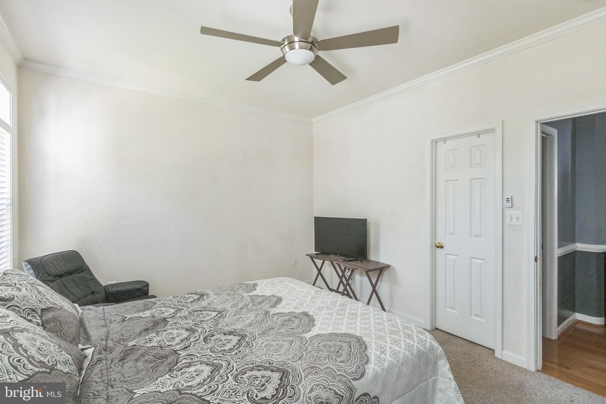 LEE'S CROSSING - Residential