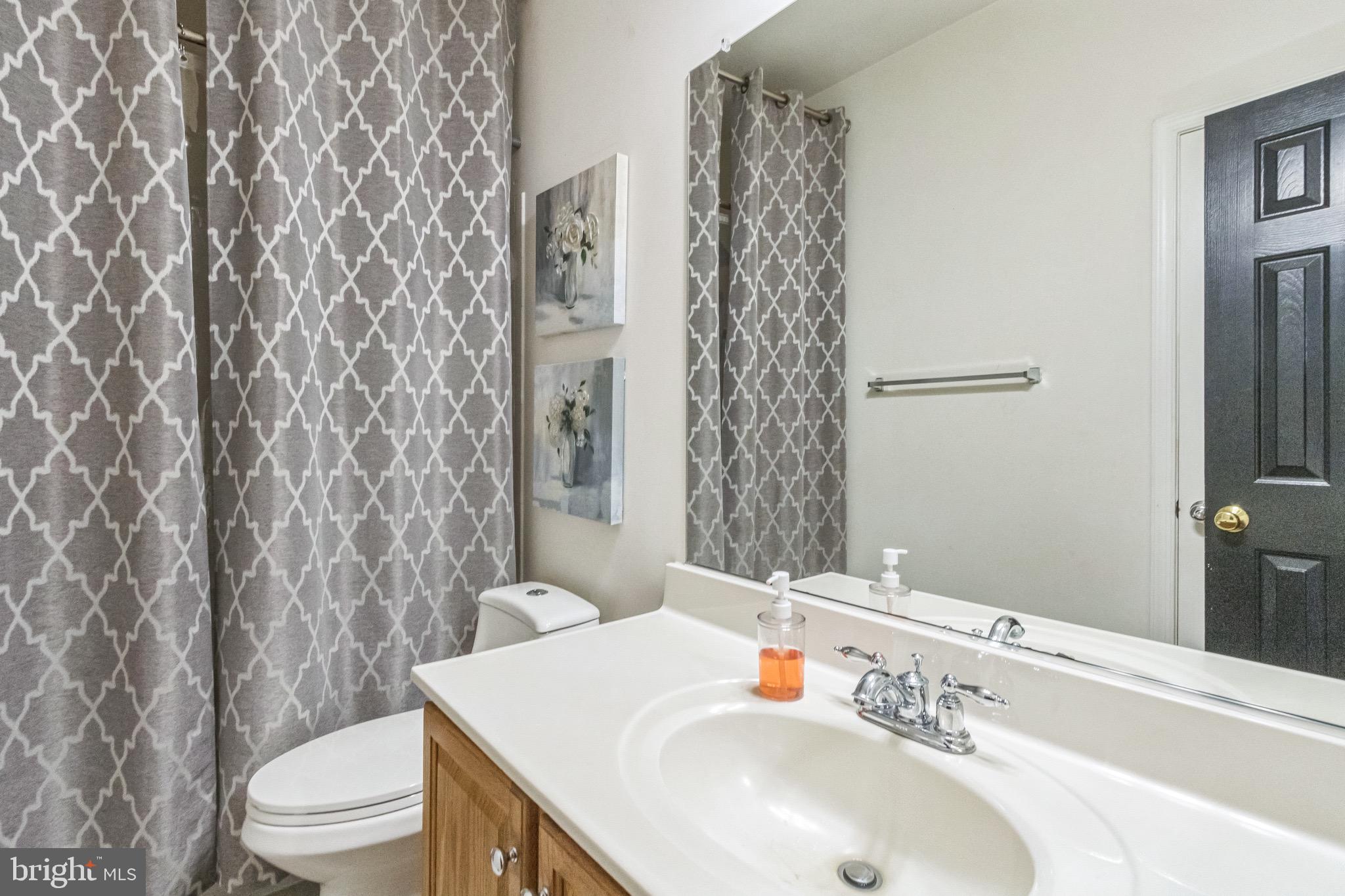 LEE'S CROSSING - Residential