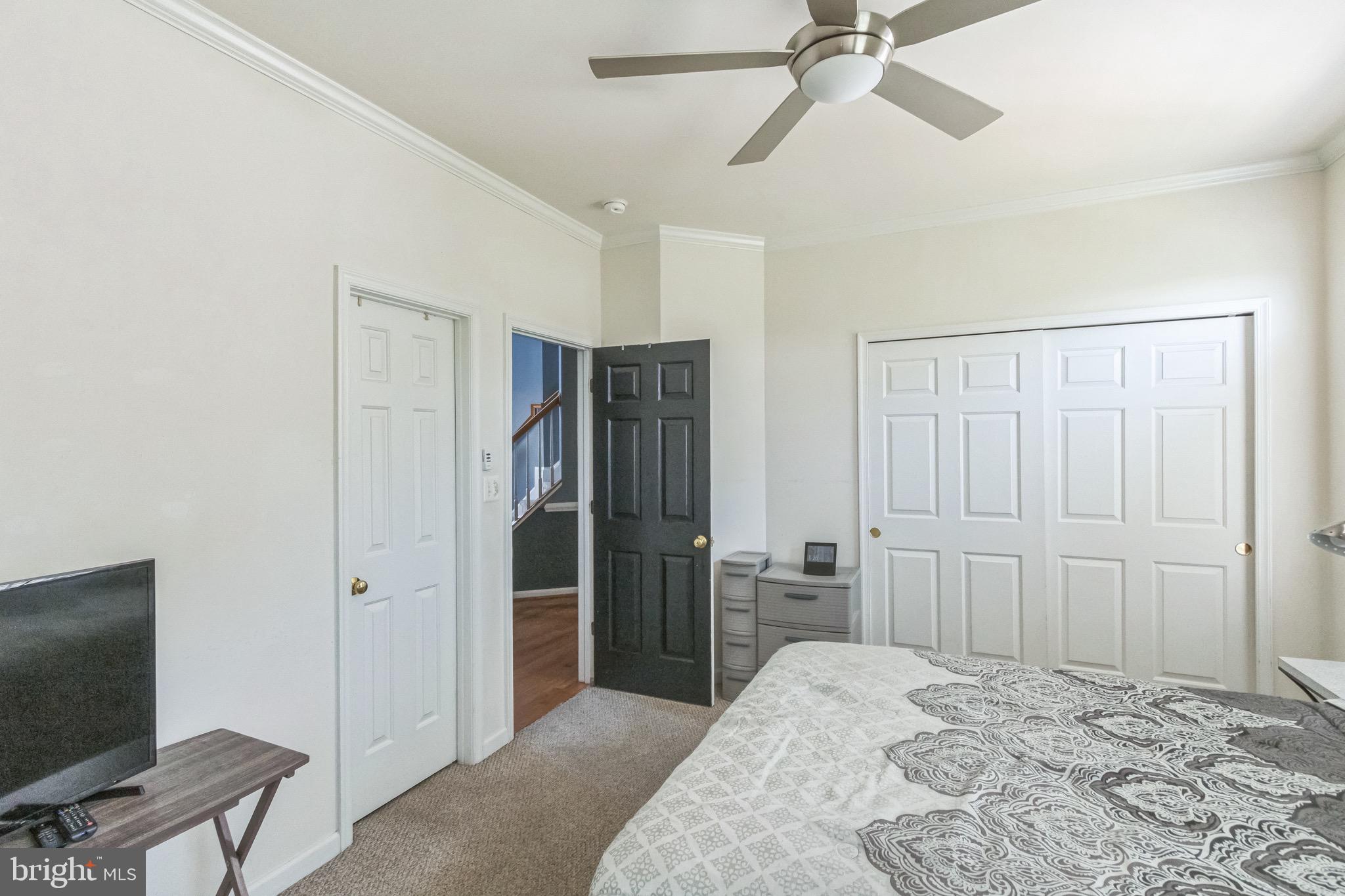 LEE'S CROSSING - Residential